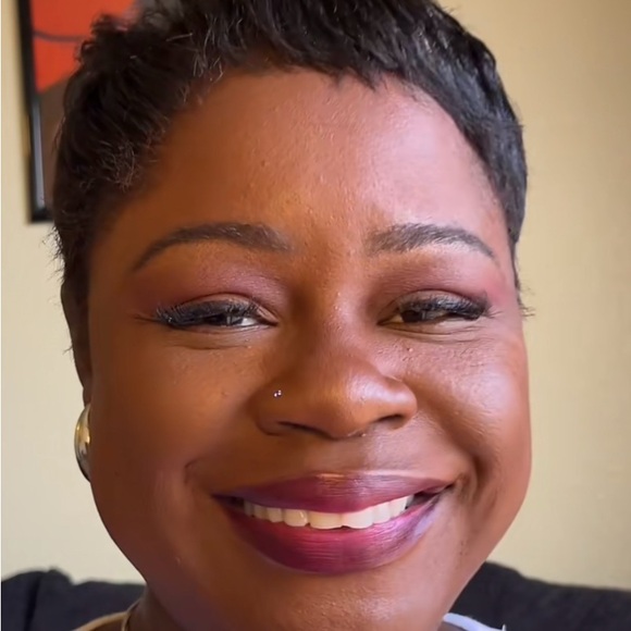 💋 WILD REBEL a MAC POWDER KISS VELVET BLUR SLIM STICK. RETAIL $28. **NIB - Picture 8 of 10